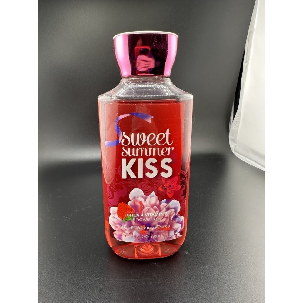 Bath & Body Works Sweet Summer Kiss full size shower gel 10oz DISCONTINUED‎
